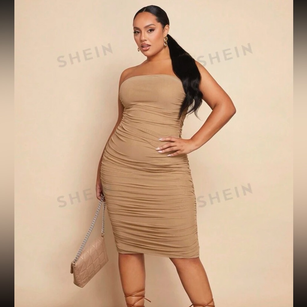 Plus size strapless dress